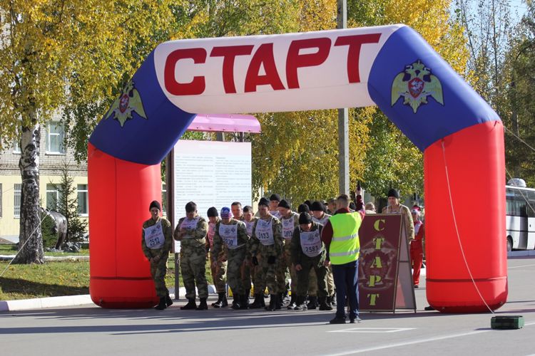 Чемпионат Пермского военного института среди постоянного состава по военно-прикладному спорту (бег 1000 м) 