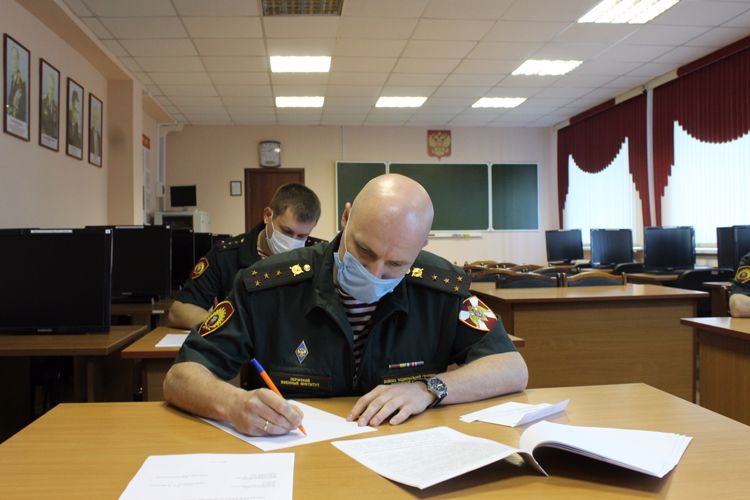 Факультет (ПОДГОТОВКИ КАДРОВ  ВЫСШЕЙ КВАЛИФИКАЦИИ И ДОПОЛНИТЕЛЬНОГО ПРОФЕССИОНАЛЬНОГО ОБРАЗОВАНИЯ)