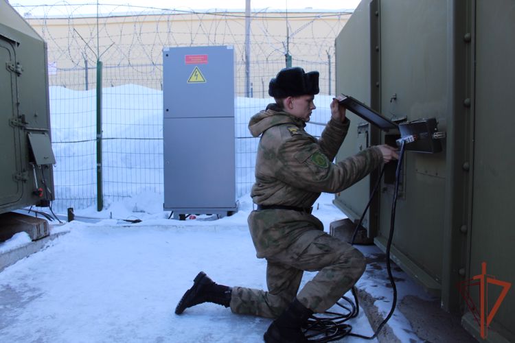 В Пермском военном институте с курсантами факультета (связи) прошел конкурс «Лучший по профессии — специалист связи»