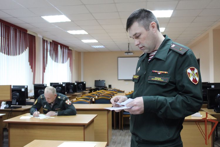 В адъюнктуре состоялась сдача кандидатского экзамена.
