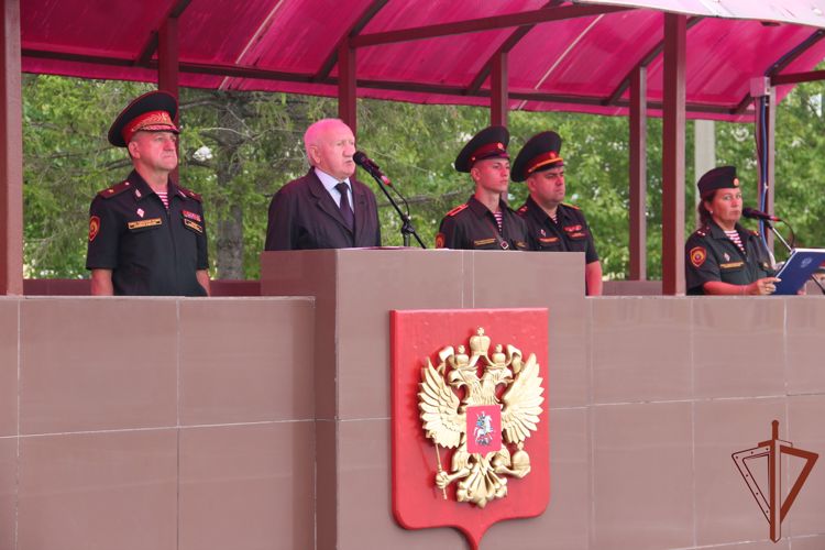 В Пермском военном институте войск национальной гвардии прошло торжественное построение, посвящённое началу нового периода обучения