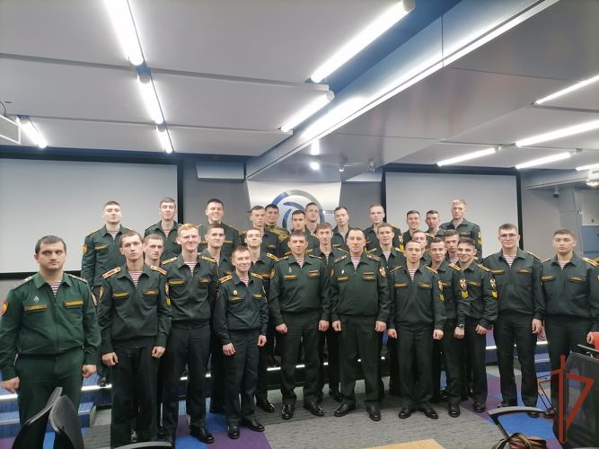 Курсанты факультета технического обеспечения посетили высокотехнологичное автоматизированное производство