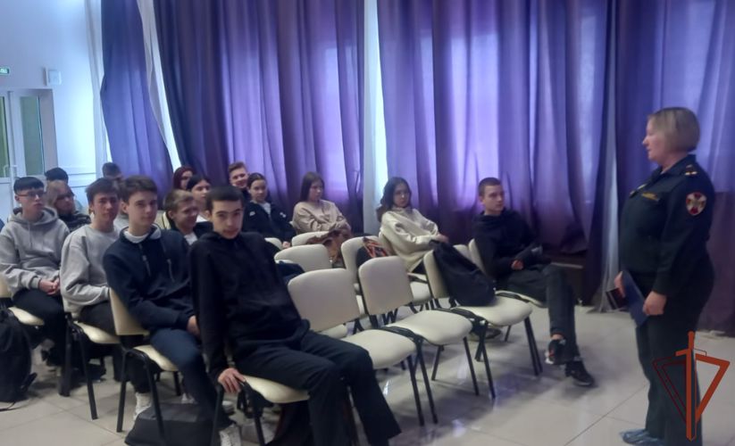 Офицерами кафедры кинологии факультета (кинологического) проведены встречи с учащимися средних общеобразовательных школ города Перми