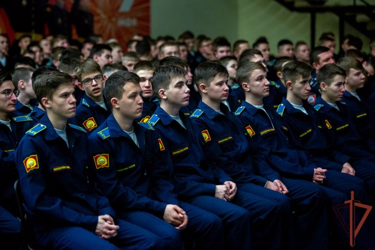 В Тюменском президентском кадетском училище Министерства обороны Российской Федерации проведена профессионально-ориентационная работа