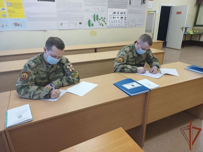 Курсанты Пермского военного института факультета (инженерного обеспечения) приступили к войсковой стажировке