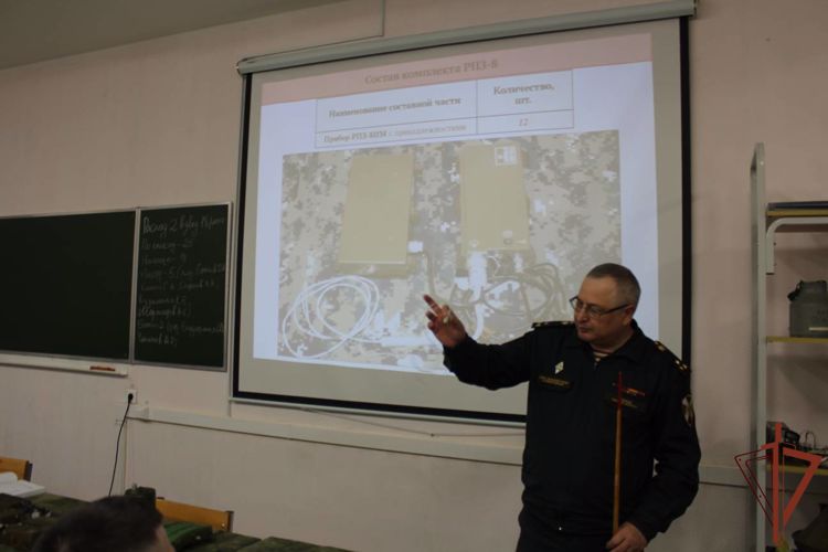 В Пермском военном институте проведено показное занятие по дисциплине «Устройство и преодоление инженерных заграждений»