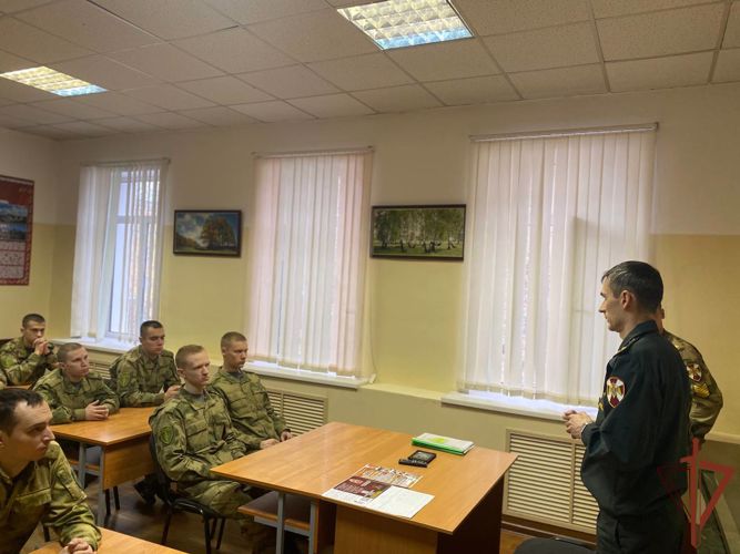Курсанты факультета связи провели агитационно- пропагандистскую работу в воинских частях и средних образовательных учреждениях по месту их дислокации
