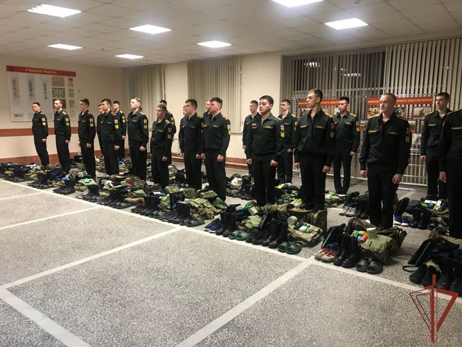 В Пермском военном институте проведено инструктивное занятие с курсантами, убывающими на войсковую практику