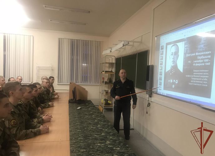 На факультете инженерного обеспечения Пермского военного института почтили память Героя Советского Союза генерал-лейтенанта инженерных войск Дмитрия Михайловича Карбышева