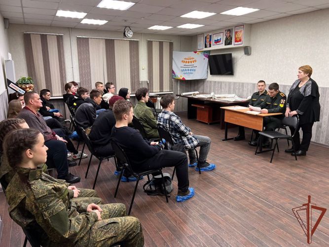Курсанты факультета инженерного обеспечения провели агитационно-пропагандистскую работу по месту прохождения учебной войсковой практики