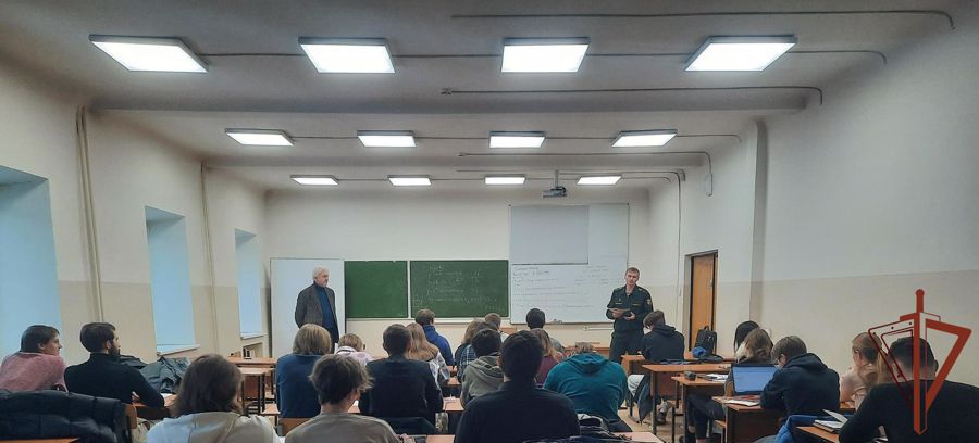 Военнослужащим Пермского военного института проведена агитационно-пропагандистская работа на базе Пермского государственного национального исследовательского университета