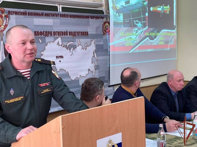 Проведение на кафедре огневой подготовки  круглого стола: «Современное состояние и перспективы развития стрелкового оружия в войсках национальной гвардии Российской Федерации»