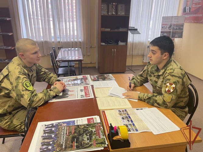 Курсанты Пермского военного института в ходе прохождения войсковой практики провели занятия с военнослужащими, проходящими военную службу по призыву