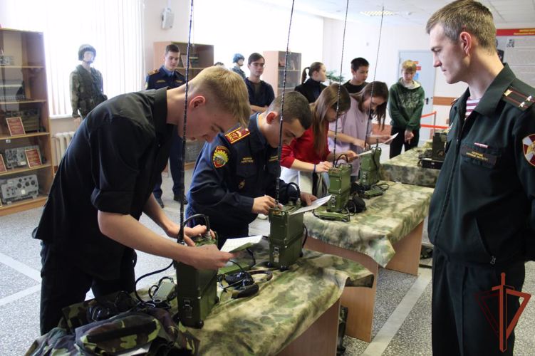 В Пермском военном институте войск национальной гвардии Российской Федерации проведена олимпиада «Юный связист»