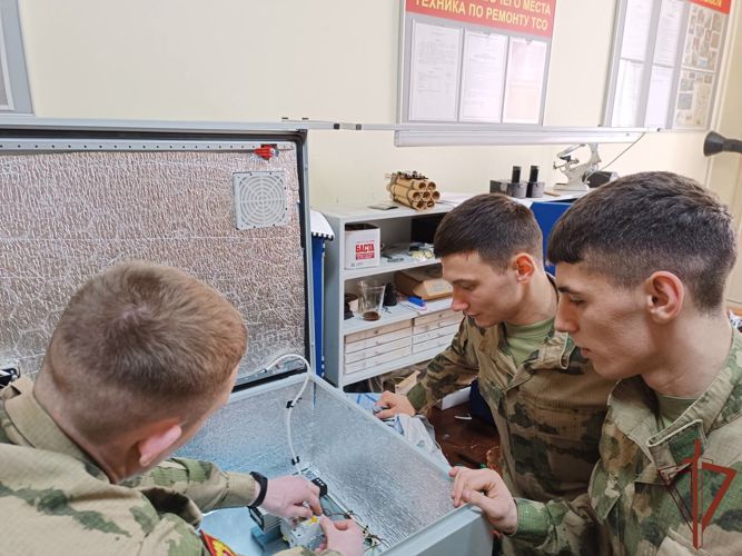 3 марта началась производственная (технологическая) практика с курсантами факультета (инженерного обеспечения) в Центральном и Уральском округах войск национальной гвардии Российской Федерации