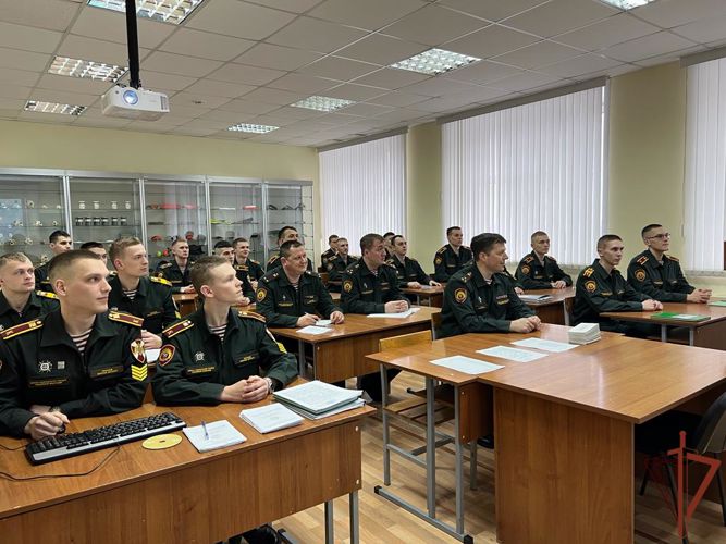 Курсанты выпускного курса кинологического факультета  завершили учебную (войсковую) практику