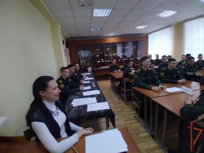 На кинологическом факультете Пермского военного института прошла викторина «Кинолог войск национальной гвардии — патриот своей страны»