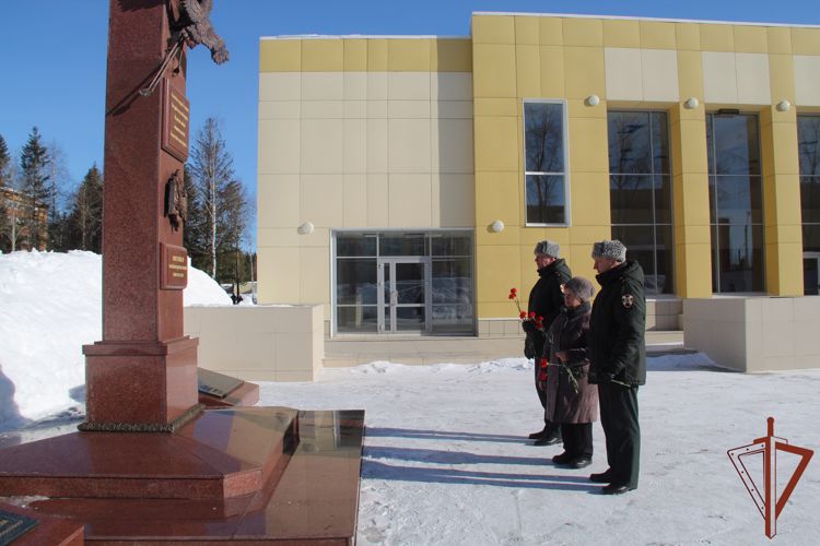 В Пермском военном институте прошла лыжная эстафета, посвящённая памяти капитана В.Т. Халуторных и военнослужащих, погибших при исполнении воинского долга
