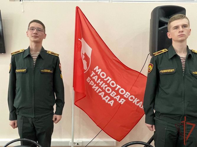 Военнослужащие военного института приняли участие в проведении мероприятий, посвященных 80-летию Уральского добровольческого танкового корпуса
