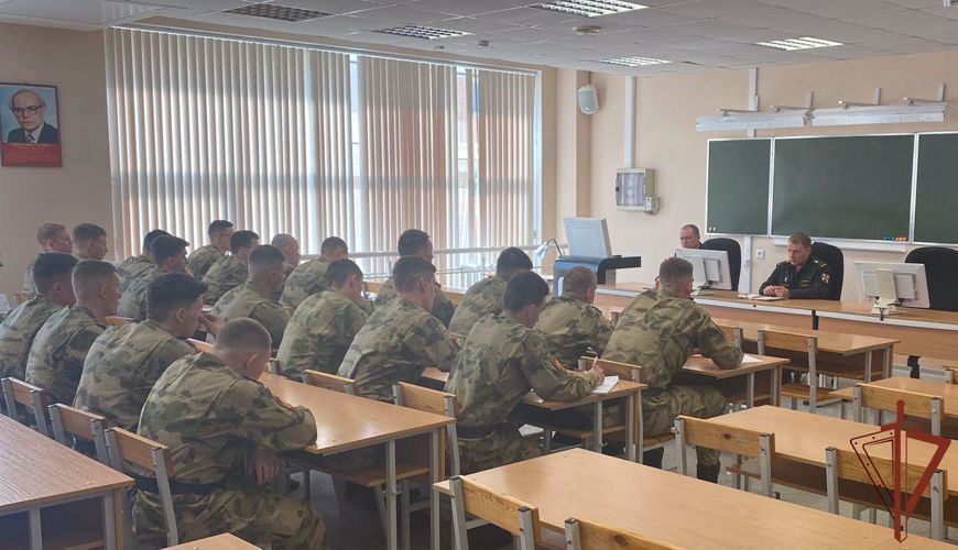 На факультете связи проведено консультирование по военно-социальным (социальным) вопросам курсантов выпускного курса