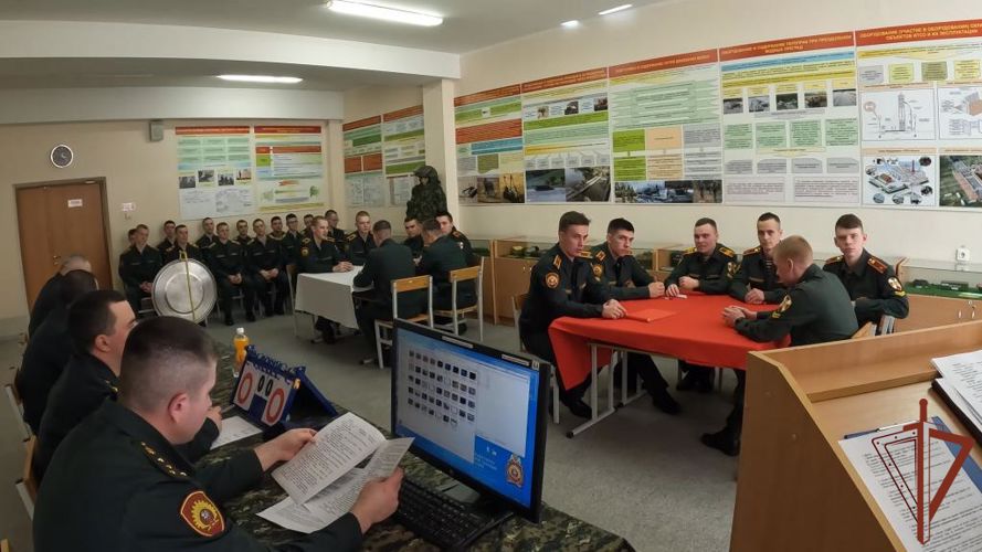 В  военном институте проведена викторина, посвящённая годовщине образования войск правопорядка