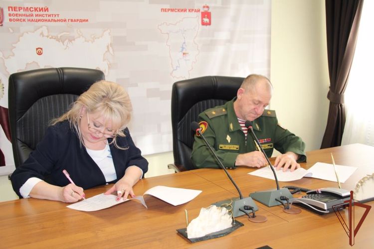 Пермский военный институт посетила делегация администрации и директоров школ из города Ижевск