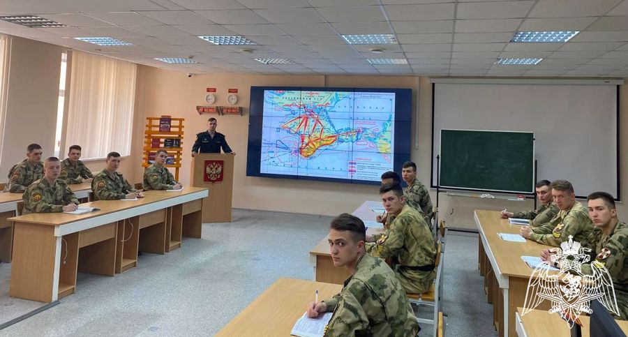 В Пермском военном институте проведено военно-политическое информирование, посвященное важному событию в военной истории России: «12 мая 1944 года – день освобождения Крыма»
