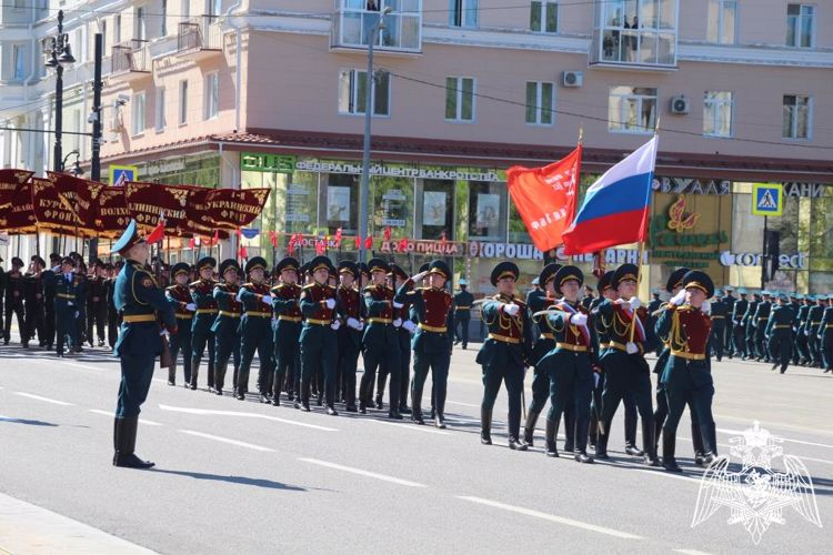 Военнослужащие Пермского военного института приняли участие в праздничных мероприятиях, посвященных Дню Победы советского народа в Великой Отечественной войне