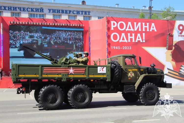 Военнослужащие Пермского военного института приняли участие в праздничных мероприятиях, посвященных Дню Победы советского народа в Великой Отечественной войне