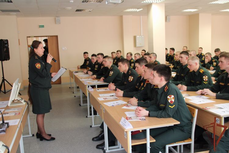 Личный состав Пермского военного института принял участие в ежегодной Международной просветительско-патриотической акции «Диктант Победы», посвященной событиям Великой Отечественной войны 1941-1945 годов
