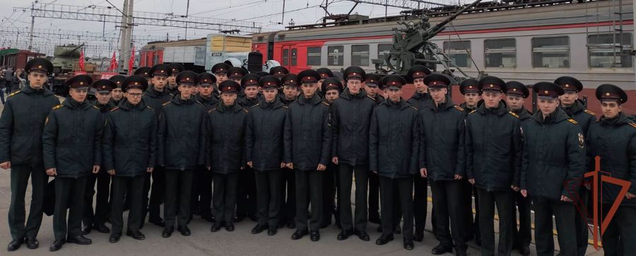 Курсанты Пермского военного института посетили «Эшелон Победы»