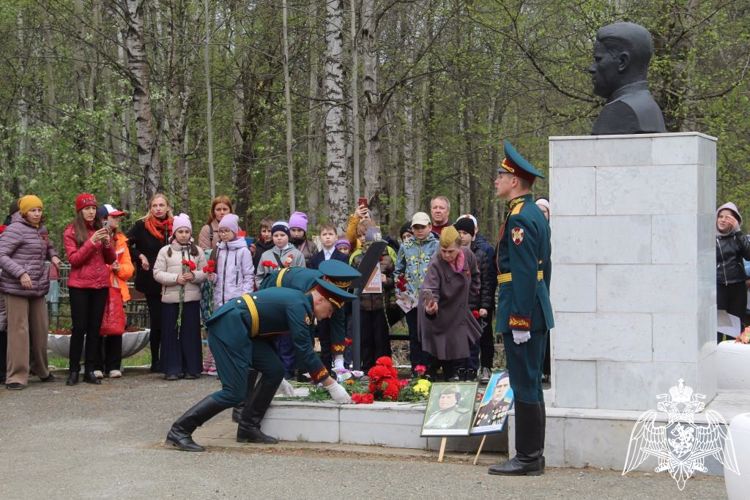 Военнослужащие Пермского военного института приняли участие в праздничных мероприятиях, посвященных Дню Победы советского народа в Великой Отечественной войне