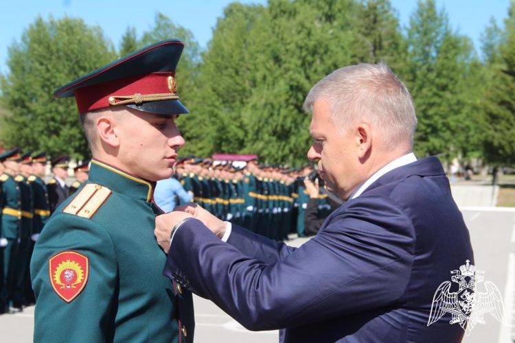 В Пермском военном институте войск национальной гвардии Российской Федерации состоялся выпуск офицеров