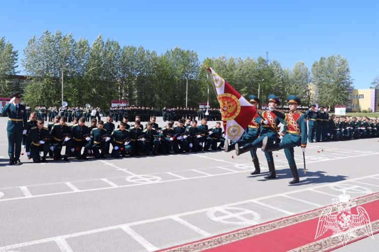 В Пермском военном институте войск национальной гвардии Российской Федерации состоялся выпуск офицеров
