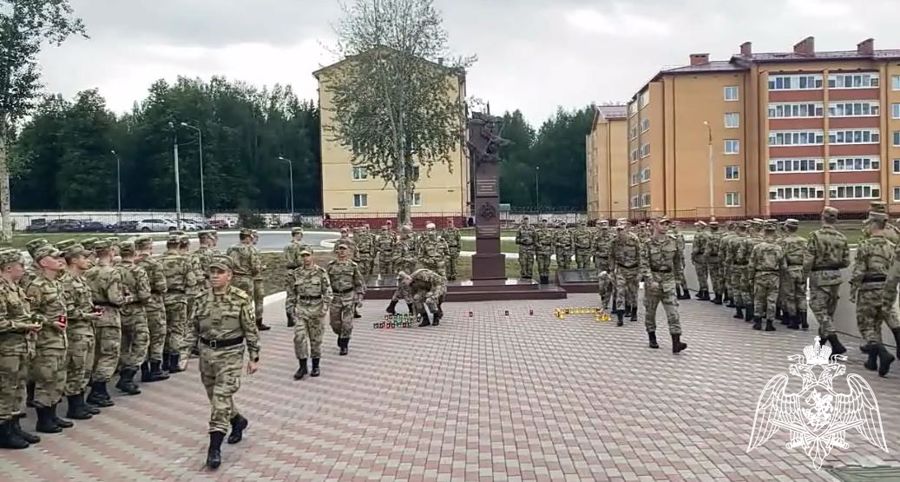 Курсанты военного института приняли участие в общероссийской акции «Свеча памяти»