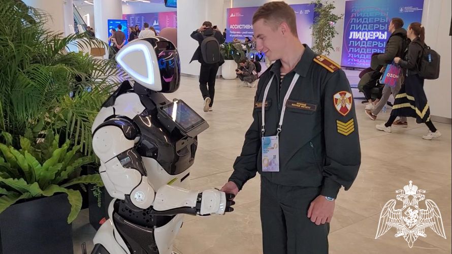 Курсанты факультета связи Пермского военного института приняли участие в международном конкурсе «Лидеры цифровой трансформации 2023»