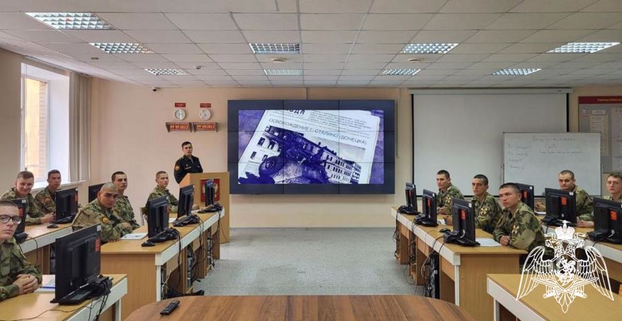На факультете связи прошло военно-политическое информирование, посвященное 80-летию освобождения Донбасса от немецко-фашистских захватчиков