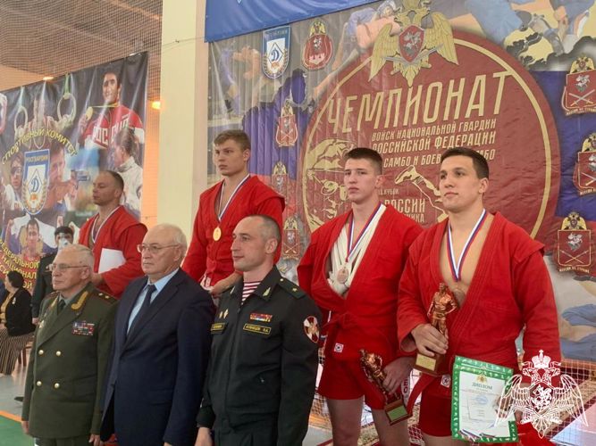 Военнослужащие Пермского военного института приняли участие в чемпионате войск по самбо и боевому самбо