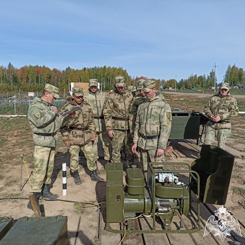 Курсанты Пермского военного института совершенствовали навыки в ходе занятия по обеспечению электроэнергией войск в отрыве от пунктов постоянной дислокации в полевых условиях