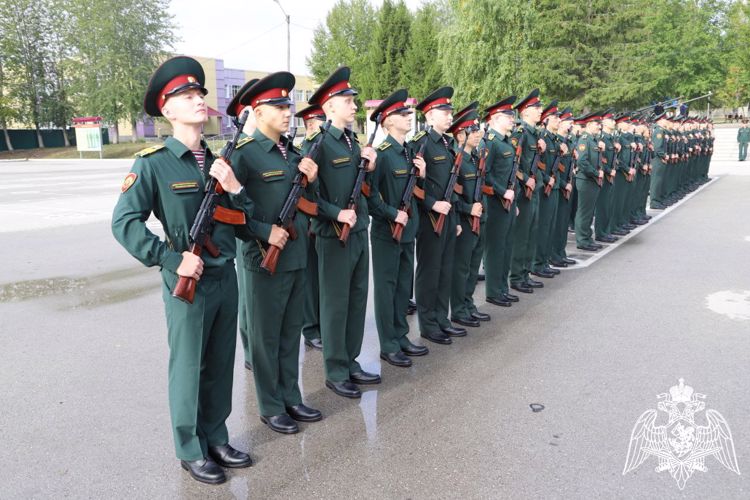 Курсанты Пермского военного института войск национальной гвардии Российской Федерации приняли Военную присягу