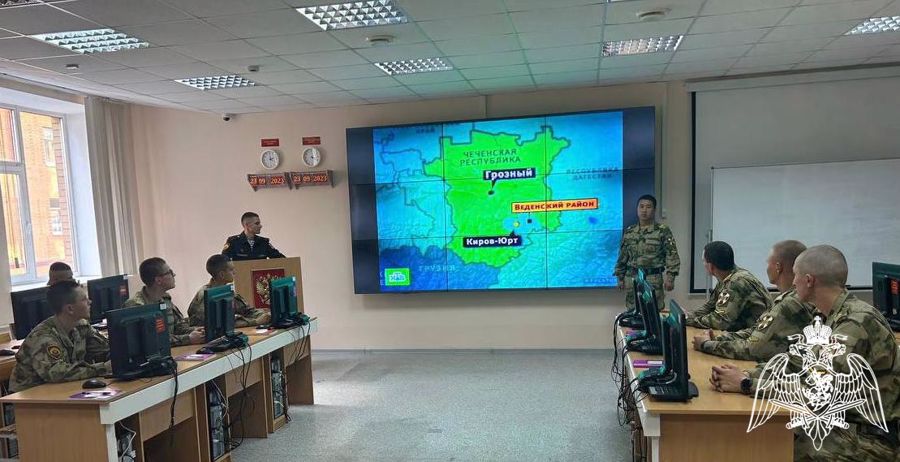 С курсантами факультета связи проведено военно-политическое информирование на тему «Герой России генерал-полковник Романов Анатолий Александрович»