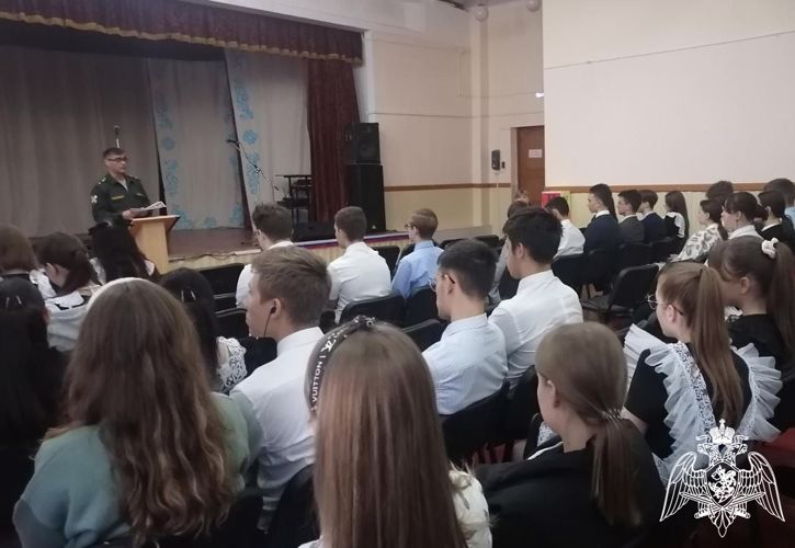 Курсанты факультета инженерного обеспечения провели агитационно-пропагандистскую работу по месту прохождения войсковой стажировки в должности командиров отделений
