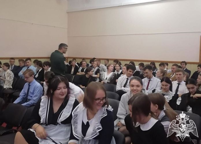 Курсанты факультета инженерного обеспечения провели агитационно-пропагандистскую работу по месту прохождения войсковой стажировки в должности командиров отделений