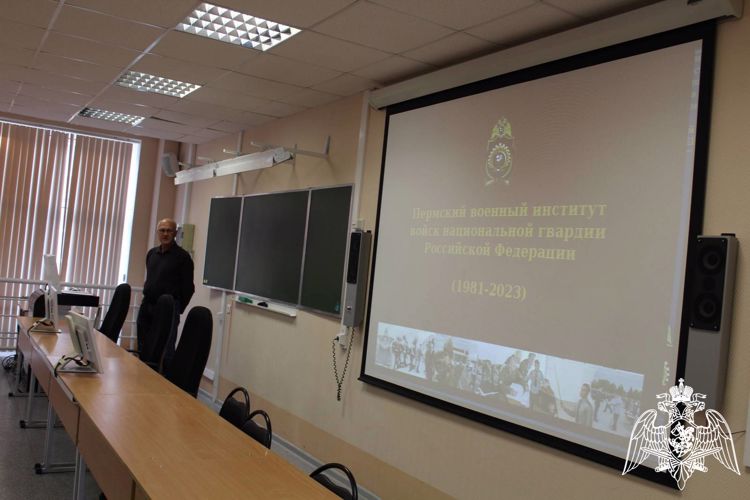 Курсанты факультета (инженерного обеспечения) встретились с ветеранами военного института, провели тематические беседы, приуроченные к Дню образования Пермского военного института
