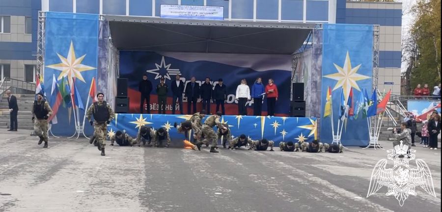 Военнослужащие Пермского военного института приняли участие в патриотическом забеге «Гонка героев. Время твоих побед!»