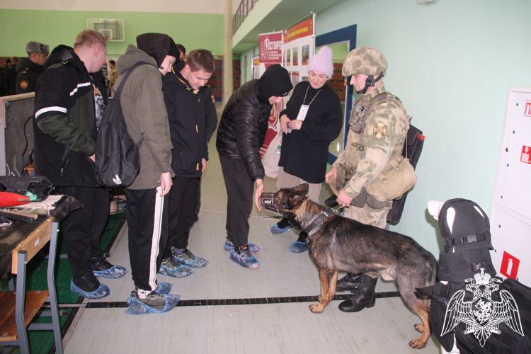 18 ноября на базе Пермского военного института Росгвардии состоялось краевое мероприятие - День призывника «Наша слава – Российская держава»