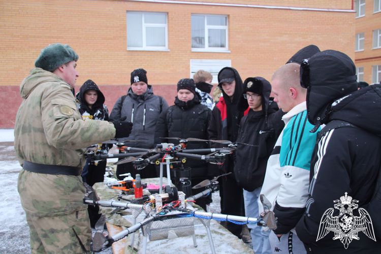 18 ноября на базе Пермского военного института Росгвардии состоялось краевое мероприятие - День призывника «Наша слава – Российская держава»