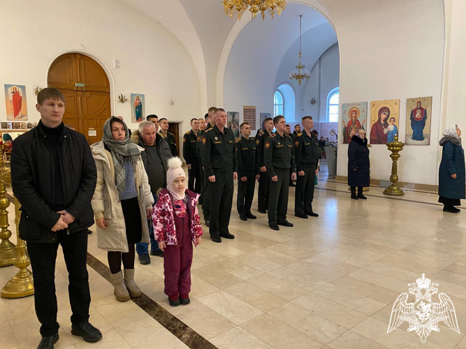 Военнослужащие Пермского военного института  посетили Белогорский Свято-Николаевский мужской монастырь