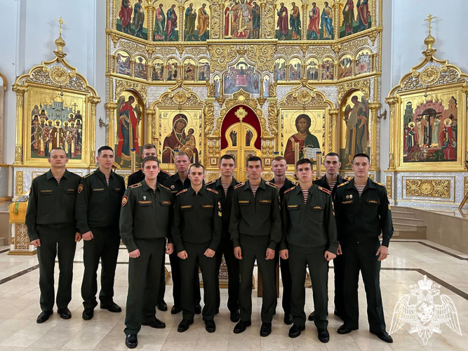 Военнослужащие Пермского военного института  посетили Белогорский Свято-Николаевский мужской монастырь