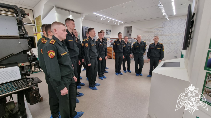 Курсанты факультета связи Пермского военного института 28 ноября 2023 г. посетили музей Пермской печатной фабрики Гознака